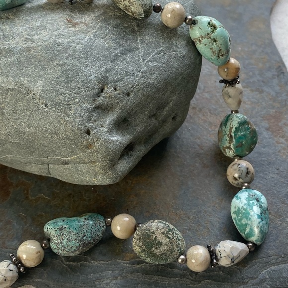 Rustic beauty river rock necklace .925 silver beaded green tan silver accents - Picture 4 of 8